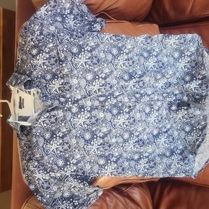 7 Diamonds Blue and White Casual Button Down Shirt